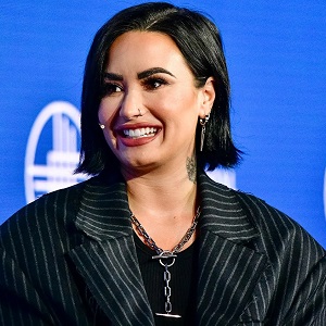 celebrity Demi Lovato